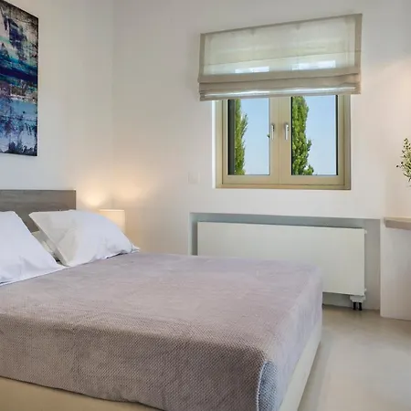 Luxury Philoxenia